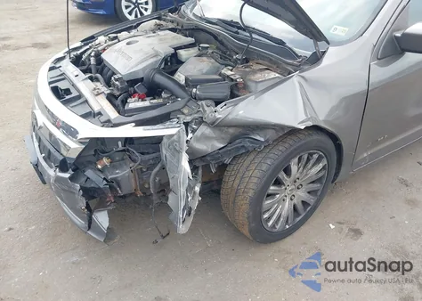 2010 Ford Fusion Hybrid from USA, damaged, VIN 3FADP0L32AR414794